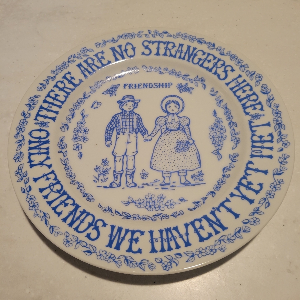 Decorative plate, 9"